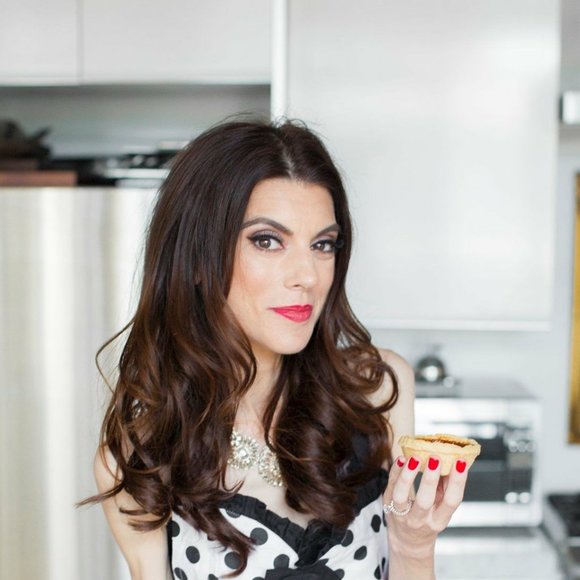 Meet your Posher, Christine - Picture 1 of 1